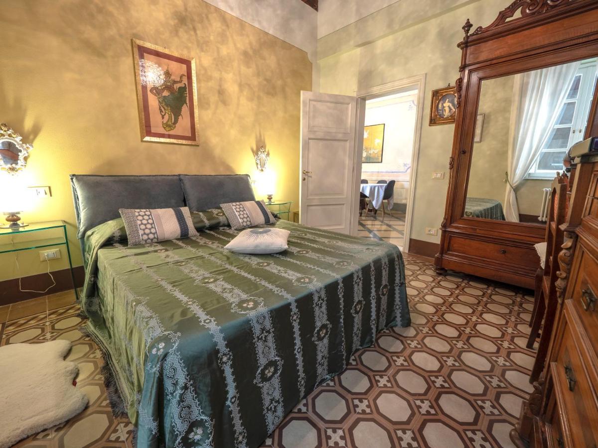 Luxury - Elegante Appartamento Nel Cuore Di Lucca Exterior photo