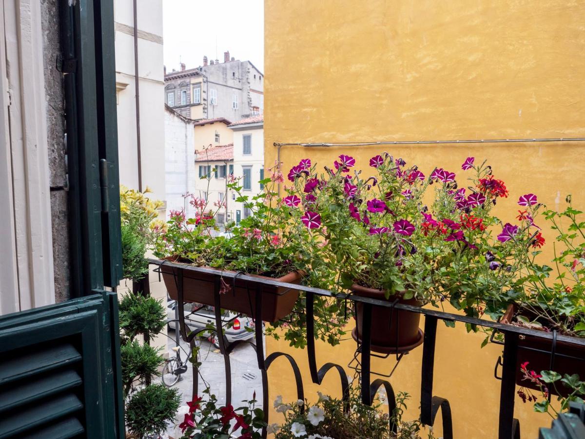 Luxury - Elegante Appartamento Nel Cuore Di Lucca Exterior photo